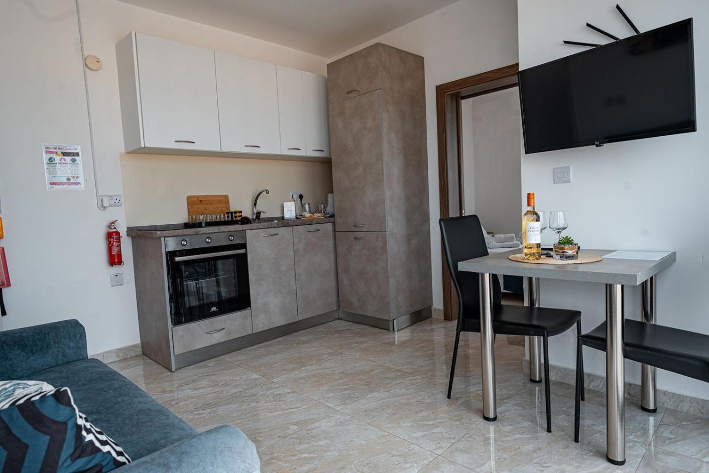 The Willows Penthouses With Jacuzzi Ghajn il-Kbira  Zewnętrze zdjęcie