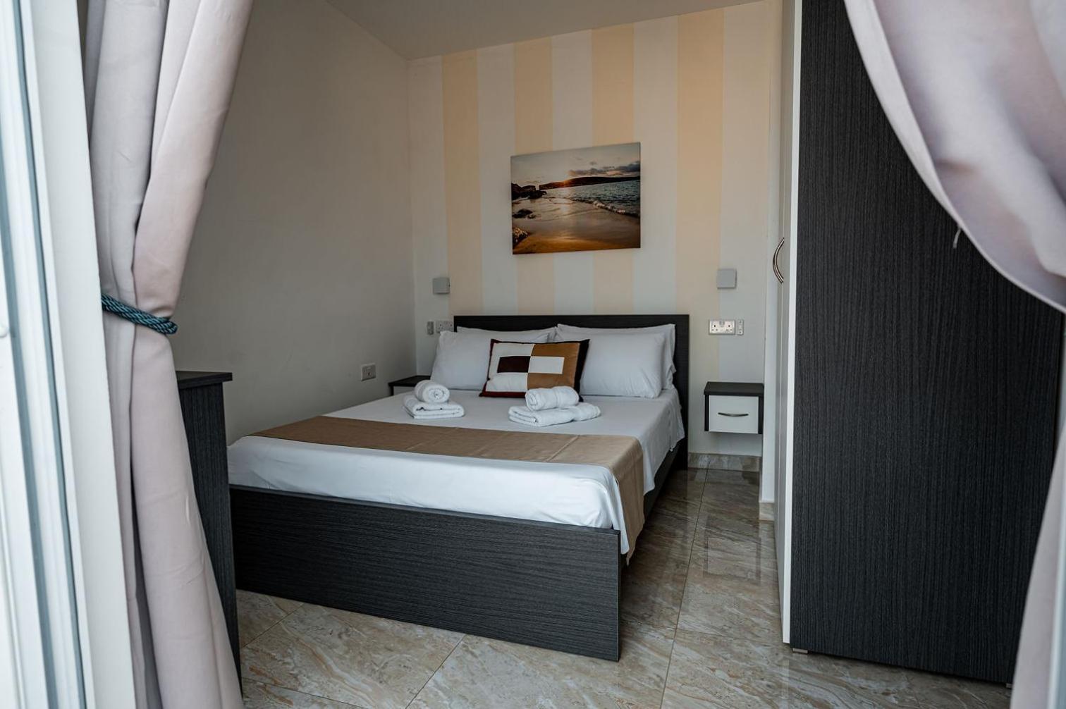 The Willows Penthouses With Jacuzzi Ghajn il-Kbira  Zewnętrze zdjęcie
