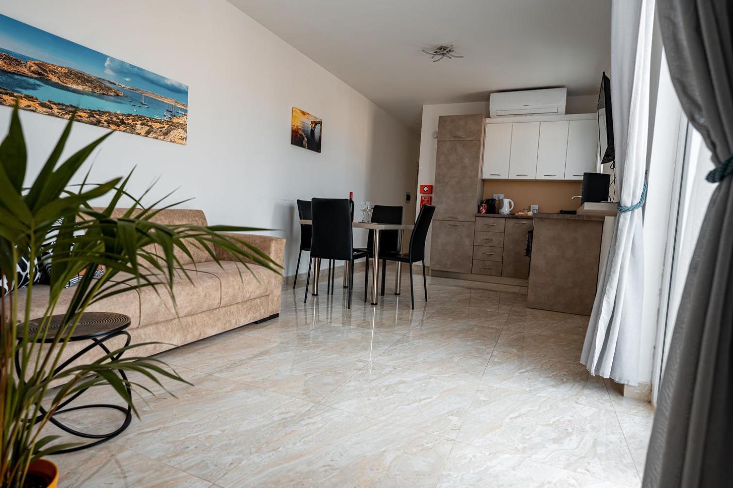 The Willows Penthouses With Jacuzzi Ghajn il-Kbira  Zewnętrze zdjęcie