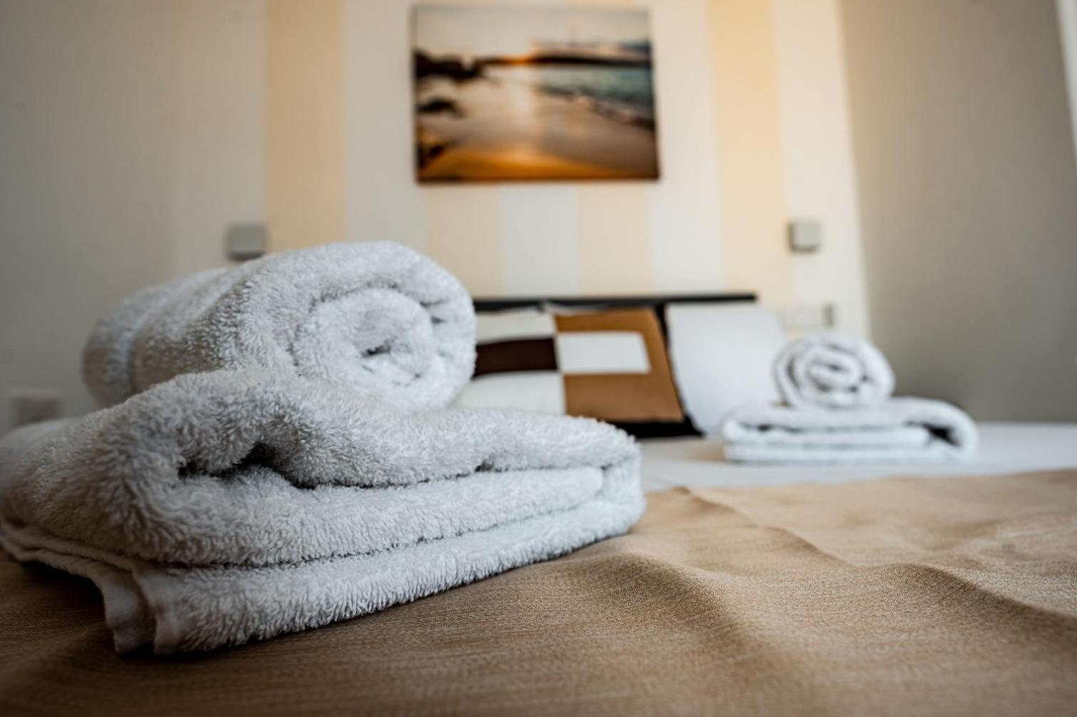 The Willows Penthouses With Jacuzzi Ghajn il-Kbira  Zewnętrze zdjęcie